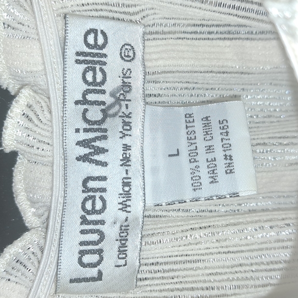 Gorgeous size L Lauren Michelle off white blouse w/ shimmer - Picture 4 of 6